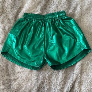 Seersucker Joey Metallic Green Shorts – Size 8T 💚✨